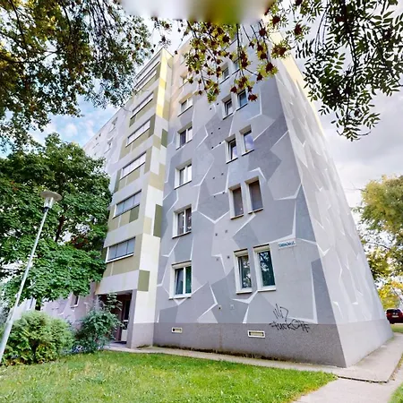 Apartment Modern 2 Bedroom - Free Parking Bratislava